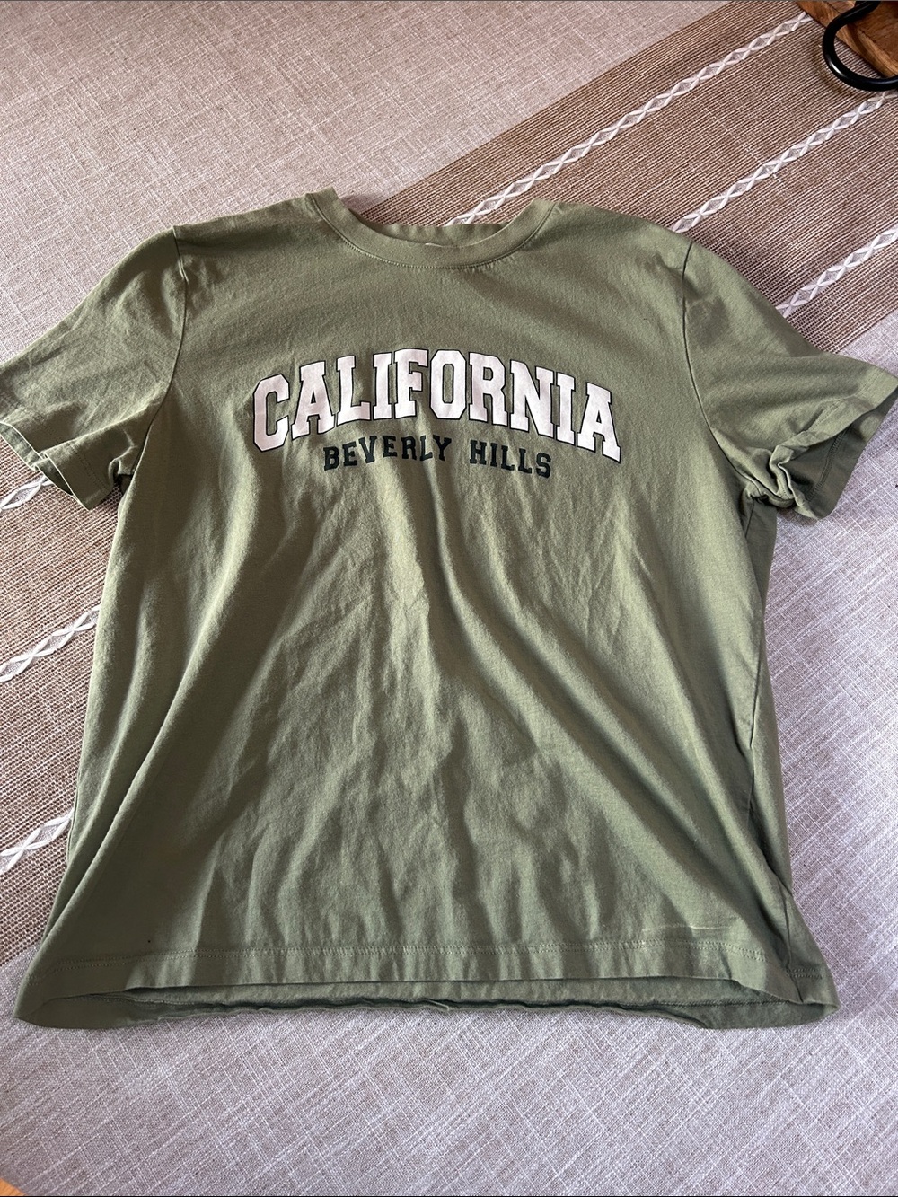 H&M Olive Green "California Beverly Hills" Short Sleeve Tee